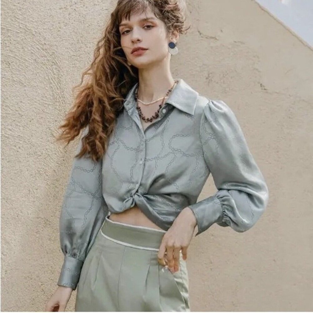 Petite Studio NYC Womens Size S Briella Blouse Sage Green Cropped Satin New